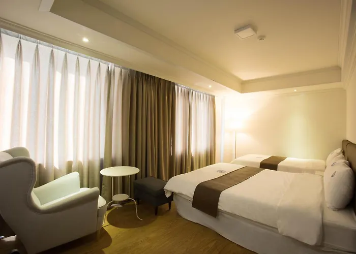 Hillside Hotel
